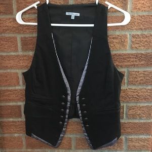Black Hook- latching Vest